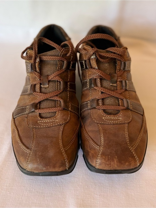 Skechers Other - Skechers Men's Brown Leather-Lace-Up Sneakers Size 10